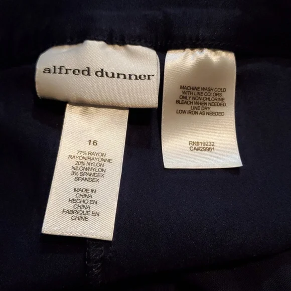 Alfred Dunner Navy Pants Size 16 Women's Flat Front Pull On Elastic Waist Blue - Picture 7 of 8